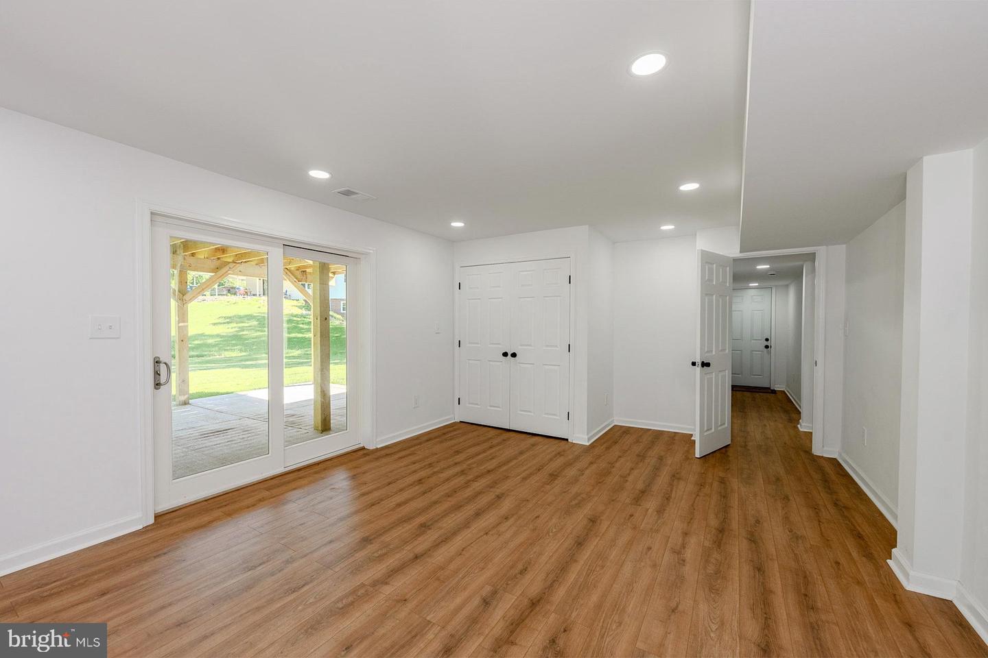 8601 FORT DR, MANASSAS, Virginia 20110, 5 Bedrooms Bedrooms, ,3 BathroomsBathrooms,Residential,For sale,8601 FORT DR,VAMN2008348 MLS # VAMN2008348