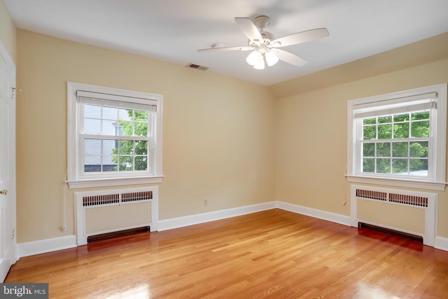 2739 CHESAPEAKE ST NW, WASHINGTON, District Of Columbia 20008, 5 Bedrooms Bedrooms, ,5 BathroomsBathrooms,Residential,For sale,2739 CHESAPEAKE ST NW,DCDC2201144 MLS # DCDC2201144