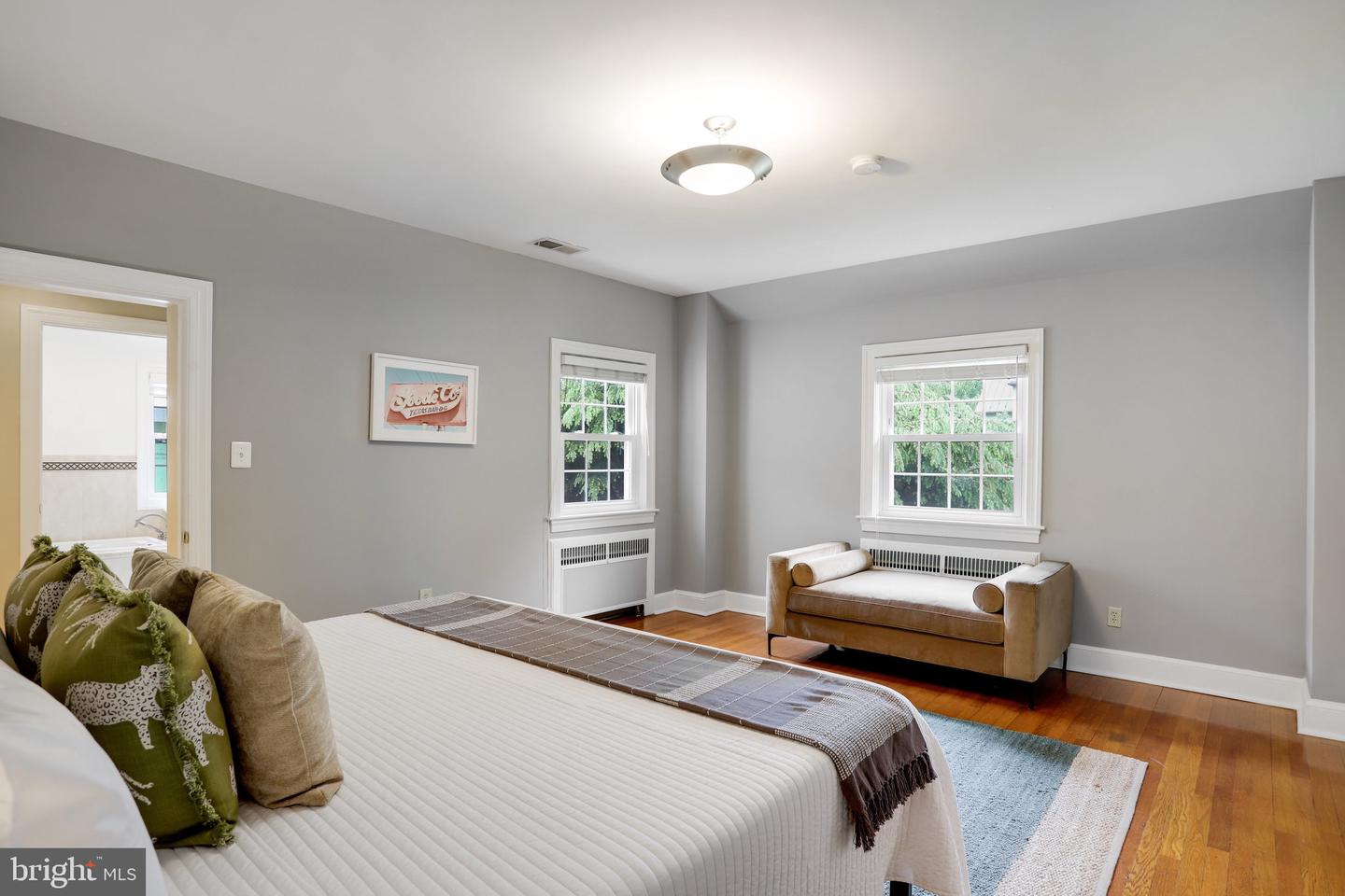 2739 CHESAPEAKE ST NW, WASHINGTON, District Of Columbia 20008, 5 Bedrooms Bedrooms, ,5 BathroomsBathrooms,Residential,For sale,2739 CHESAPEAKE ST NW,DCDC2201144 MLS # DCDC2201144