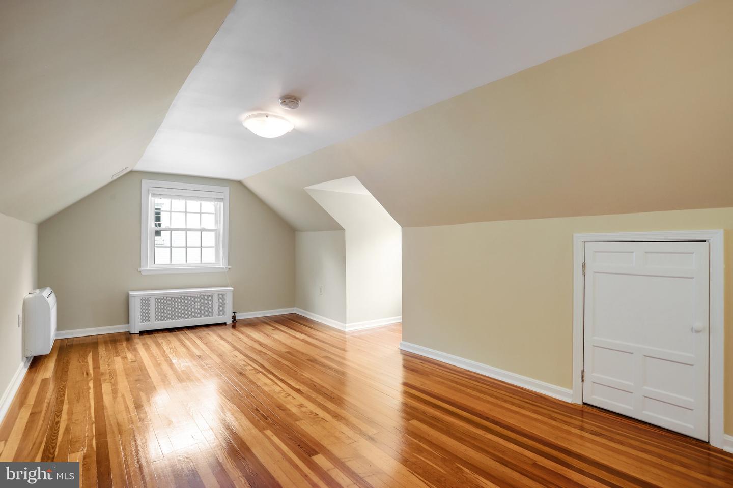 2739 CHESAPEAKE ST NW, WASHINGTON, District Of Columbia 20008, 5 Bedrooms Bedrooms, ,5 BathroomsBathrooms,Residential,For sale,2739 CHESAPEAKE ST NW,DCDC2201144 MLS # DCDC2201144