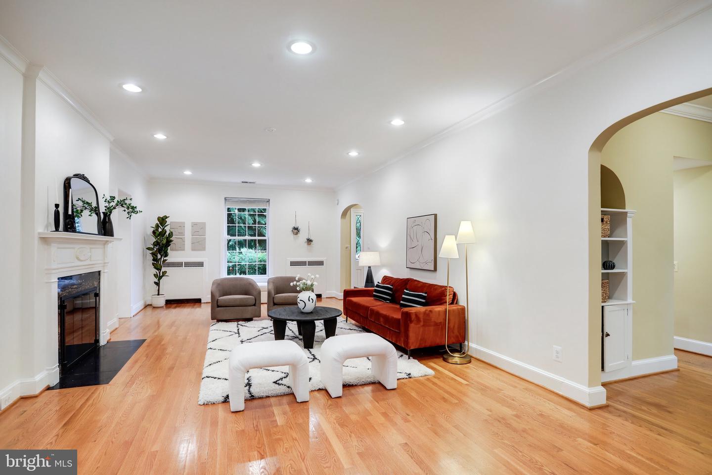 2739 CHESAPEAKE ST NW, WASHINGTON, District Of Columbia 20008, 5 Bedrooms Bedrooms, ,5 BathroomsBathrooms,Residential,For sale,2739 CHESAPEAKE ST NW,DCDC2201144 MLS # DCDC2201144