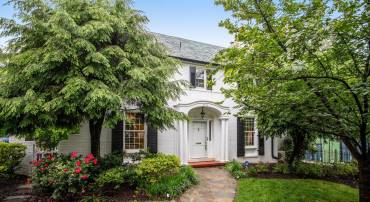 2739 CHESAPEAKE ST NW, WASHINGTON, District Of Columbia 20008, 5 Bedrooms Bedrooms, ,5 BathroomsBathrooms,Residential,For sale,2739 CHESAPEAKE ST NW,DCDC2201144 MLS # DCDC2201144