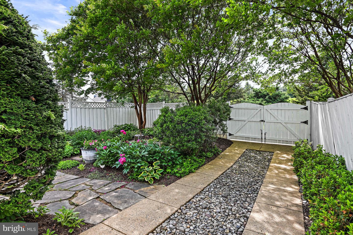 20337 CHARTER OAK DR, ASHBURN, Virginia 20147, 3 Bedrooms Bedrooms, ,2 BathroomsBathrooms,Residential,For sale,20337 CHARTER OAK DR,VALO2096794 MLS # VALO2096794
