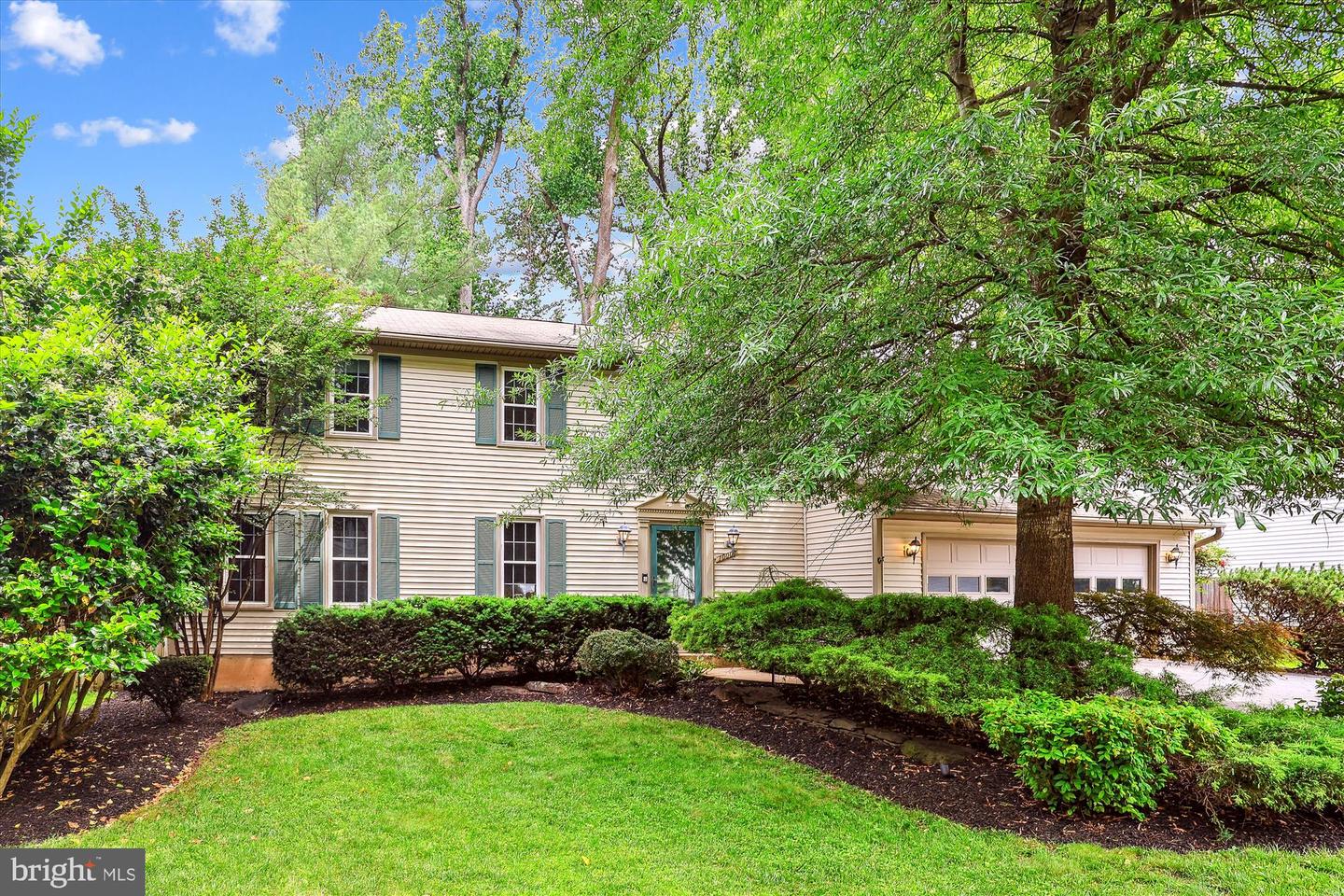 10007 MARSHALL POND RD, BURKE, Virginia 22015, 4 Bedrooms Bedrooms, ,2 BathroomsBathrooms,Residential,For sale,10007 MARSHALL POND RD,VAFX2241538 MLS # VAFX2241538