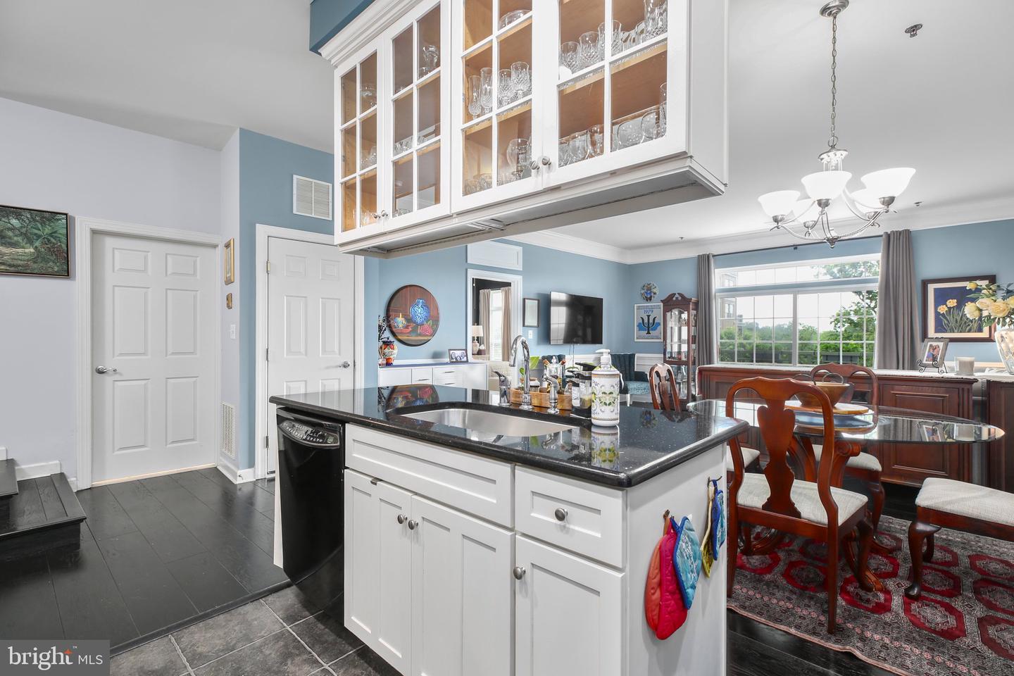810 BELMONT BAY DR #303, WOODBRIDGE, Virginia 22191, 1 Bedroom Bedrooms, ,1 BathroomBathrooms,Residential,For sale,810 BELMONT BAY DR #303,VAPW2094960 MLS # VAPW2094960