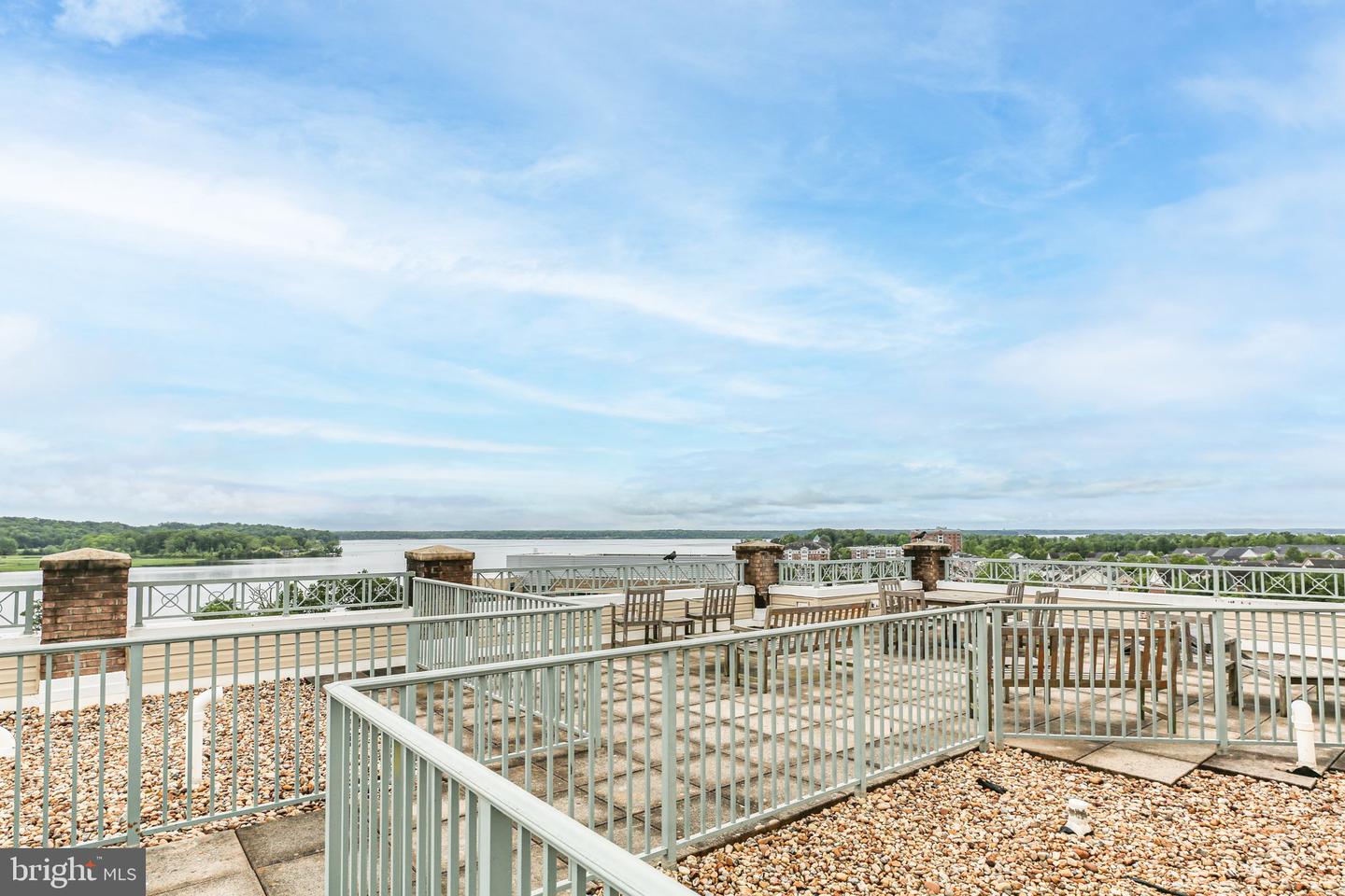 810 BELMONT BAY DR #303, WOODBRIDGE, Virginia 22191, 1 Bedroom Bedrooms, ,1 BathroomBathrooms,Residential,For sale,810 BELMONT BAY DR #303,VAPW2094960 MLS # VAPW2094960