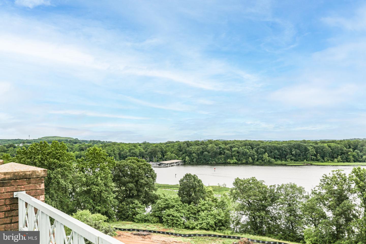 810 BELMONT BAY DR #303, WOODBRIDGE, Virginia 22191, 1 Bedroom Bedrooms, ,1 BathroomBathrooms,Residential,For sale,810 BELMONT BAY DR #303,VAPW2094960 MLS # VAPW2094960