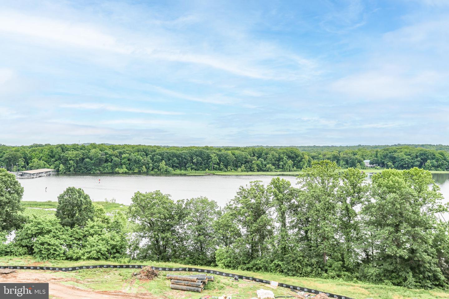 810 BELMONT BAY DR #303, WOODBRIDGE, Virginia 22191, 1 Bedroom Bedrooms, ,1 BathroomBathrooms,Residential,For sale,810 BELMONT BAY DR #303,VAPW2094960 MLS # VAPW2094960