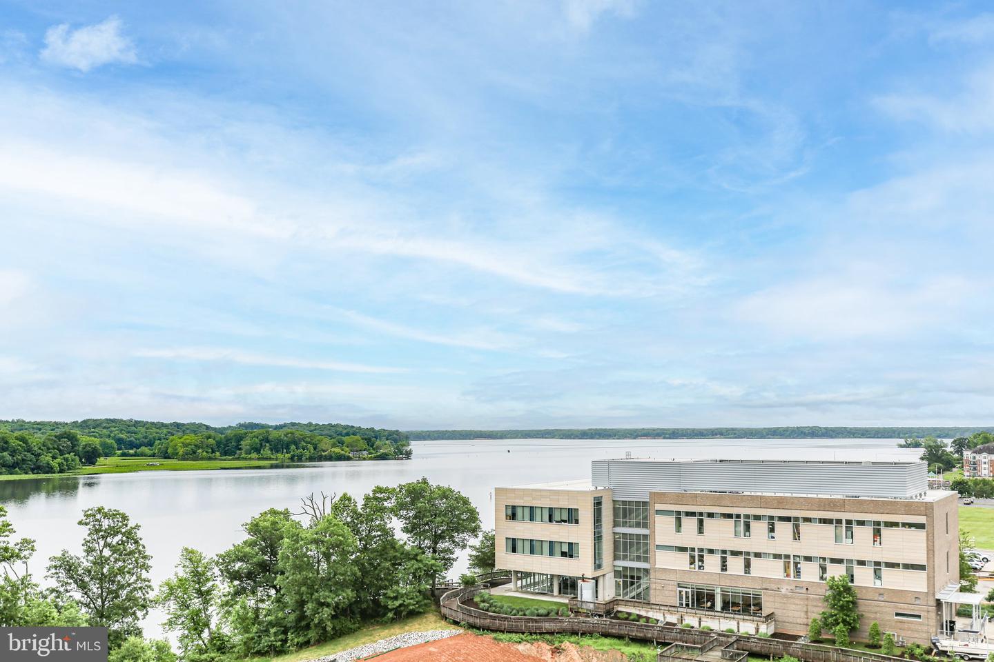 810 BELMONT BAY DR #303, WOODBRIDGE, Virginia 22191, 1 Bedroom Bedrooms, ,1 BathroomBathrooms,Residential,For sale,810 BELMONT BAY DR #303,VAPW2094960 MLS # VAPW2094960