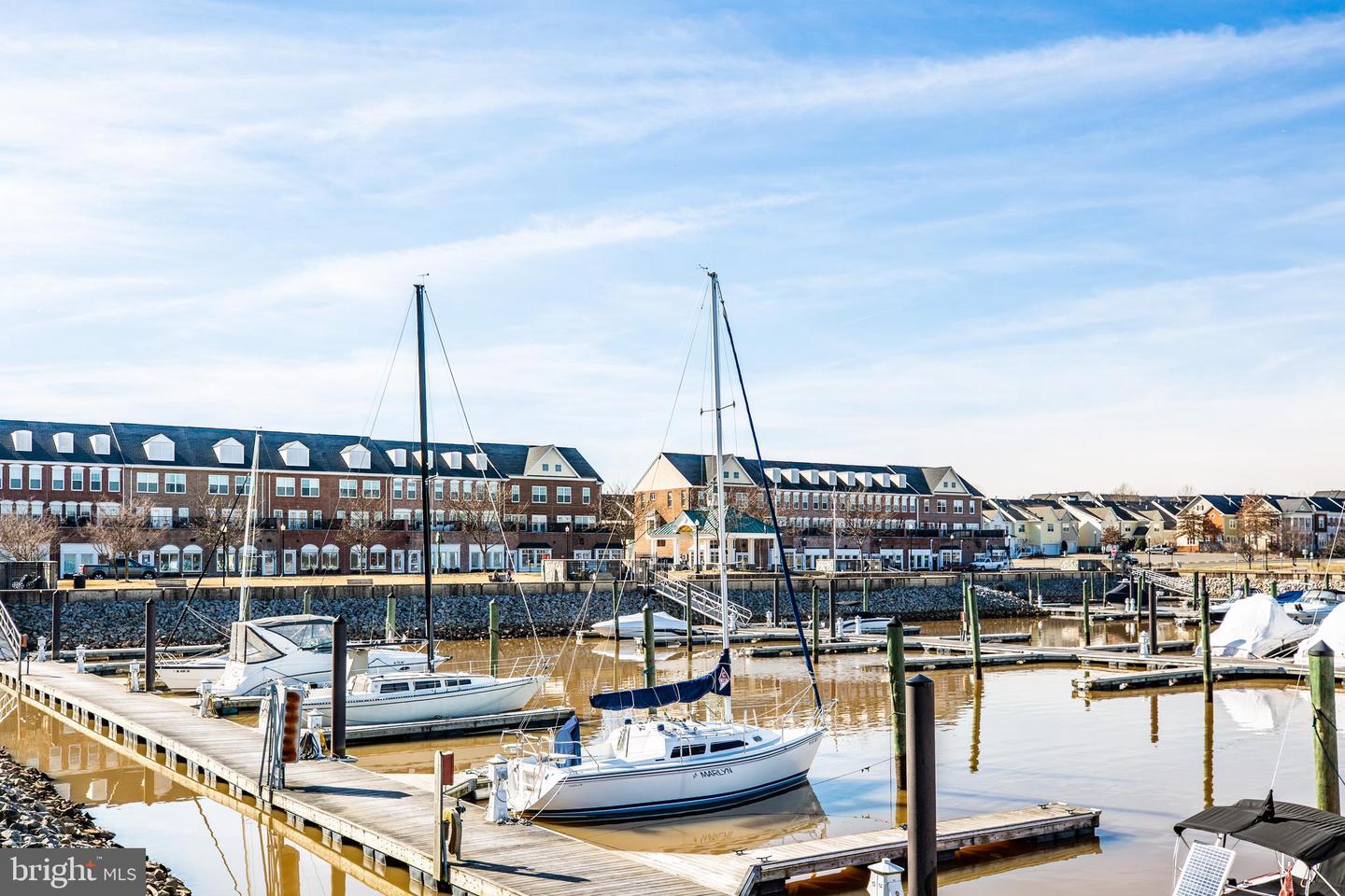 810 BELMONT BAY DR #303, WOODBRIDGE, Virginia 22191, 1 Bedroom Bedrooms, ,1 BathroomBathrooms,Residential,For sale,810 BELMONT BAY DR #303,VAPW2094960 MLS # VAPW2094960