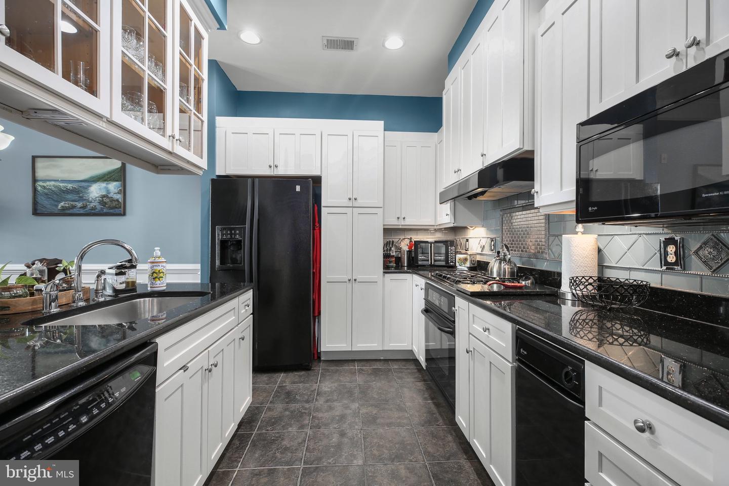 810 BELMONT BAY DR #303, WOODBRIDGE, Virginia 22191, 1 Bedroom Bedrooms, ,1 BathroomBathrooms,Residential,For sale,810 BELMONT BAY DR #303,VAPW2094960 MLS # VAPW2094960