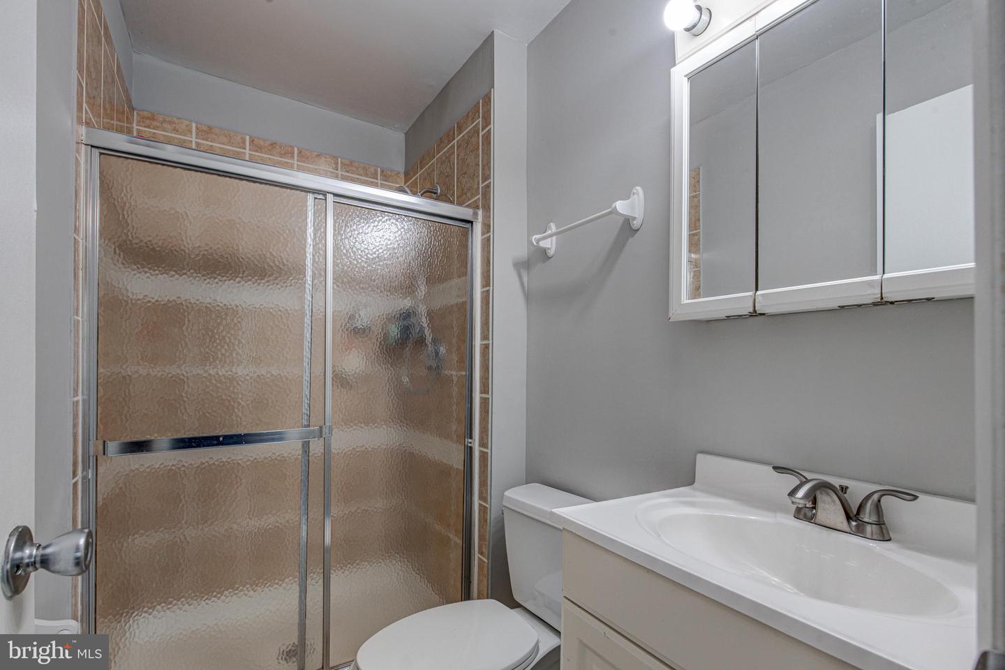 15013 CARDIN PL, WOODBRIDGE, Virginia 22193, 3 Bedrooms Bedrooms, ,2 BathroomsBathrooms,Residential,For sale,15013 CARDIN PL,VAPW2095004 MLS # VAPW2095004