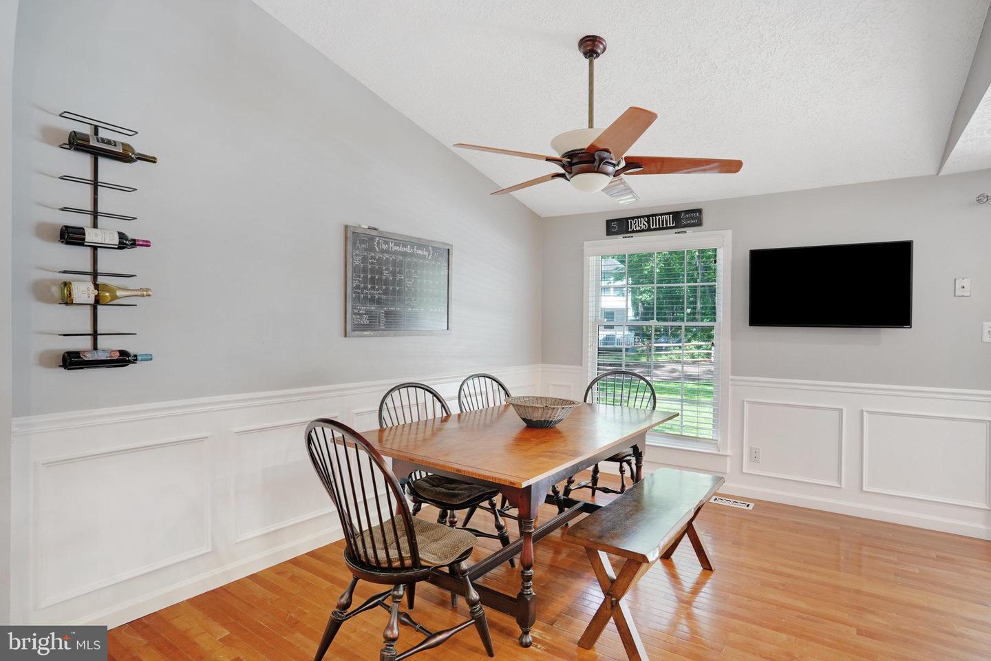 11921 APPLING VALLEY RD, FAIRFAX, Virginia 22030, 4 Bedrooms Bedrooms, ,2 BathroomsBathrooms,Residential,For sale,11921 APPLING VALLEY RD,VAFX2241772 MLS # VAFX2241772