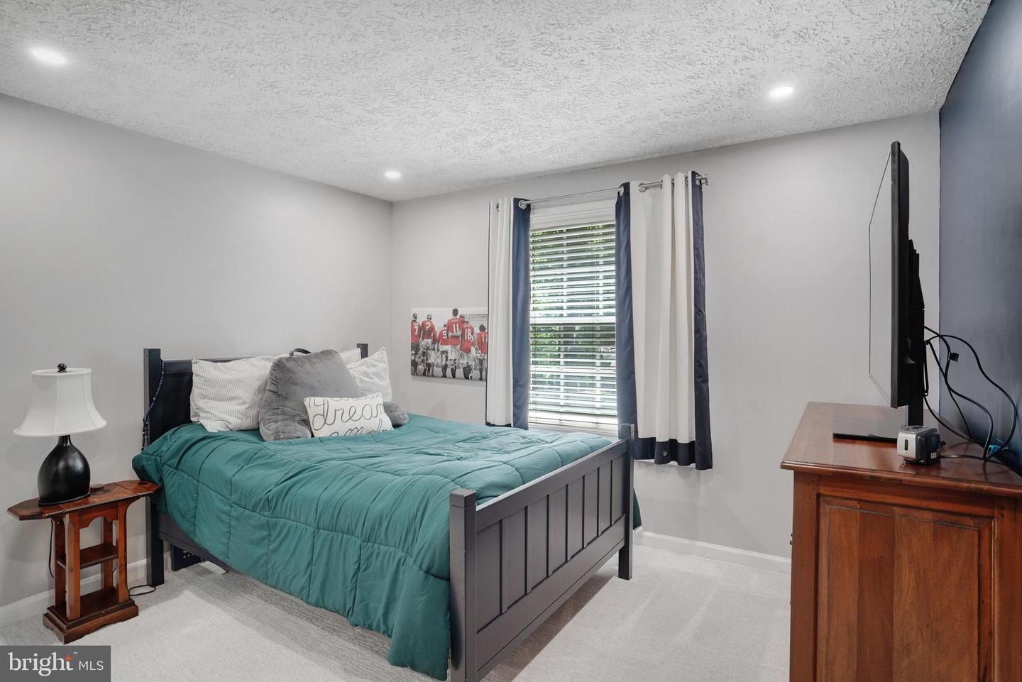 11921 APPLING VALLEY RD, FAIRFAX, Virginia 22030, 4 Bedrooms Bedrooms, ,2 BathroomsBathrooms,Residential,For sale,11921 APPLING VALLEY RD,VAFX2241772 MLS # VAFX2241772