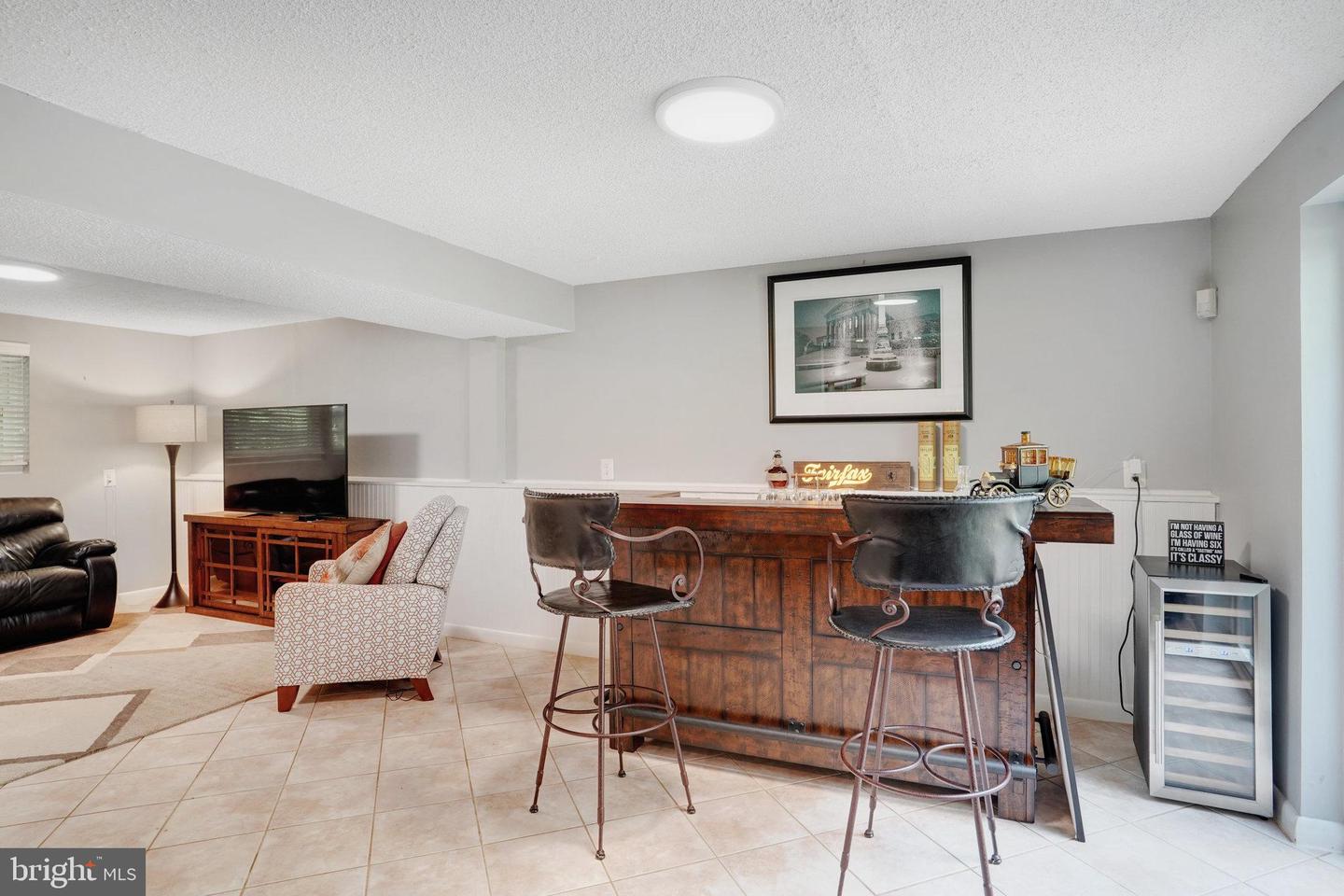 11921 APPLING VALLEY RD, FAIRFAX, Virginia 22030, 4 Bedrooms Bedrooms, ,2 BathroomsBathrooms,Residential,For sale,11921 APPLING VALLEY RD,VAFX2241772 MLS # VAFX2241772