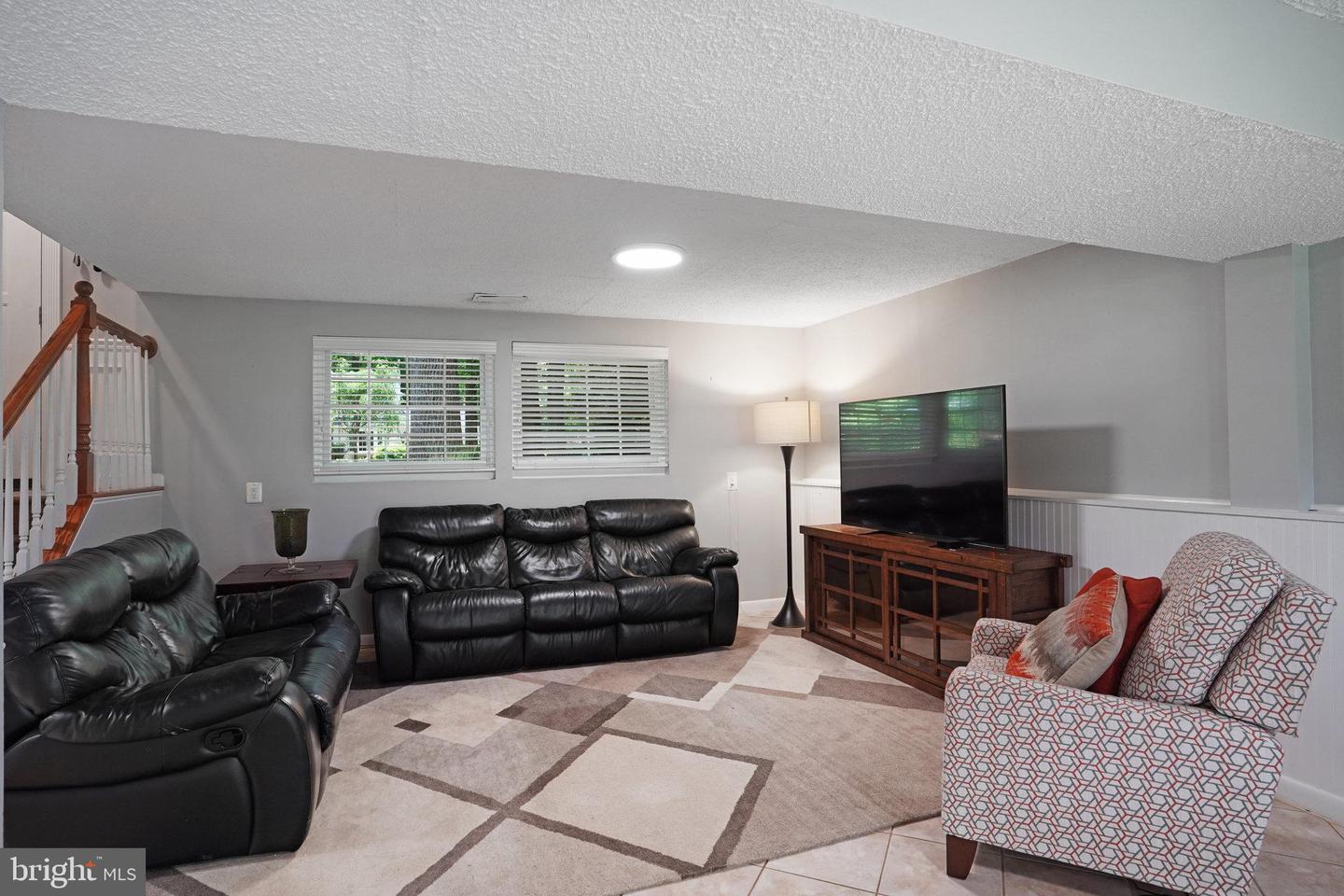 11921 APPLING VALLEY RD, FAIRFAX, Virginia 22030, 4 Bedrooms Bedrooms, ,2 BathroomsBathrooms,Residential,For sale,11921 APPLING VALLEY RD,VAFX2241772 MLS # VAFX2241772