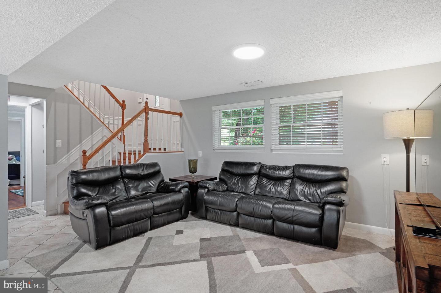 11921 APPLING VALLEY RD, FAIRFAX, Virginia 22030, 4 Bedrooms Bedrooms, ,2 BathroomsBathrooms,Residential,For sale,11921 APPLING VALLEY RD,VAFX2241772 MLS # VAFX2241772