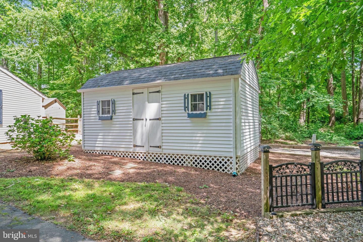 11921 APPLING VALLEY RD, FAIRFAX, Virginia 22030, 4 Bedrooms Bedrooms, ,2 BathroomsBathrooms,Residential,For sale,11921 APPLING VALLEY RD,VAFX2241772 MLS # VAFX2241772