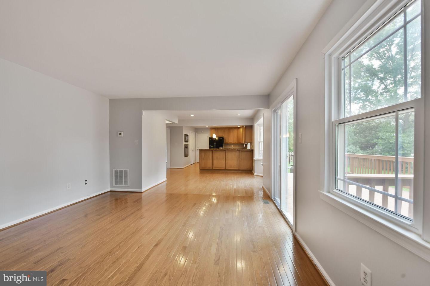 3414 HIDDEN MEADOW DR, FAIRFAX, Virginia 22033, 5 Bedrooms Bedrooms, ,4 BathroomsBathrooms,Residential,For sale,3414 HIDDEN MEADOW DR,VAFX2241774 MLS # VAFX2241774