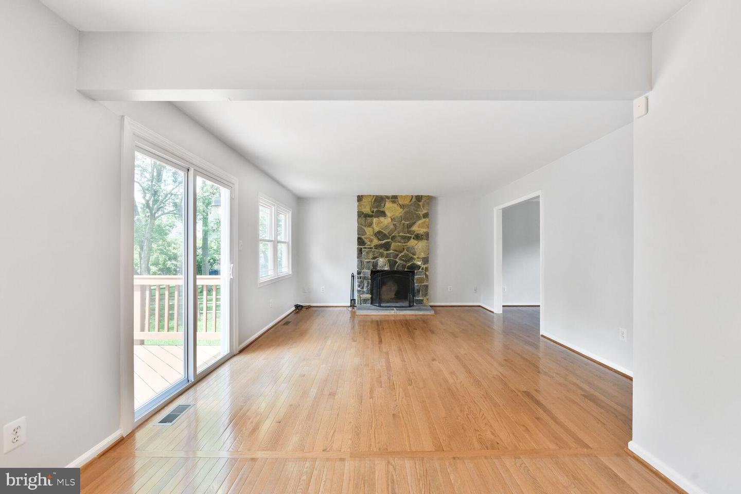 3414 HIDDEN MEADOW DR, FAIRFAX, Virginia 22033, 5 Bedrooms Bedrooms, ,4 BathroomsBathrooms,Residential,For sale,3414 HIDDEN MEADOW DR,VAFX2241774 MLS # VAFX2241774