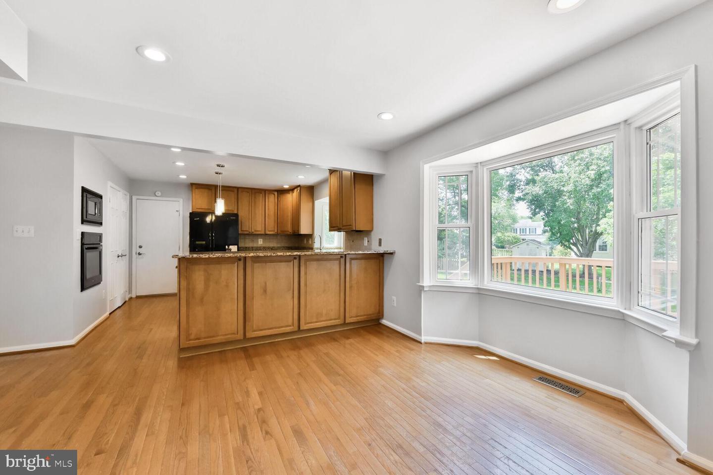 3414 HIDDEN MEADOW DR, FAIRFAX, Virginia 22033, 5 Bedrooms Bedrooms, ,4 BathroomsBathrooms,Residential,For sale,3414 HIDDEN MEADOW DR,VAFX2241774 MLS # VAFX2241774