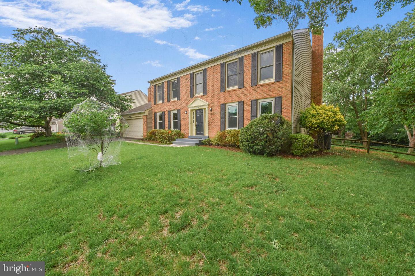 3414 HIDDEN MEADOW DR, FAIRFAX, Virginia 22033, 5 Bedrooms Bedrooms, ,4 BathroomsBathrooms,Residential,For sale,3414 HIDDEN MEADOW DR,VAFX2241774 MLS # VAFX2241774