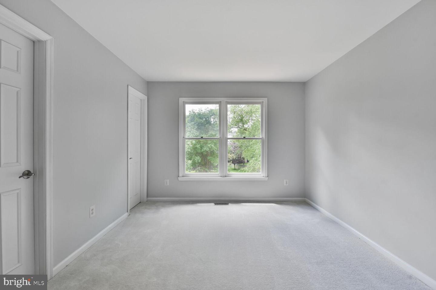 3414 HIDDEN MEADOW DR, FAIRFAX, Virginia 22033, 5 Bedrooms Bedrooms, ,4 BathroomsBathrooms,Residential,For sale,3414 HIDDEN MEADOW DR,VAFX2241774 MLS # VAFX2241774