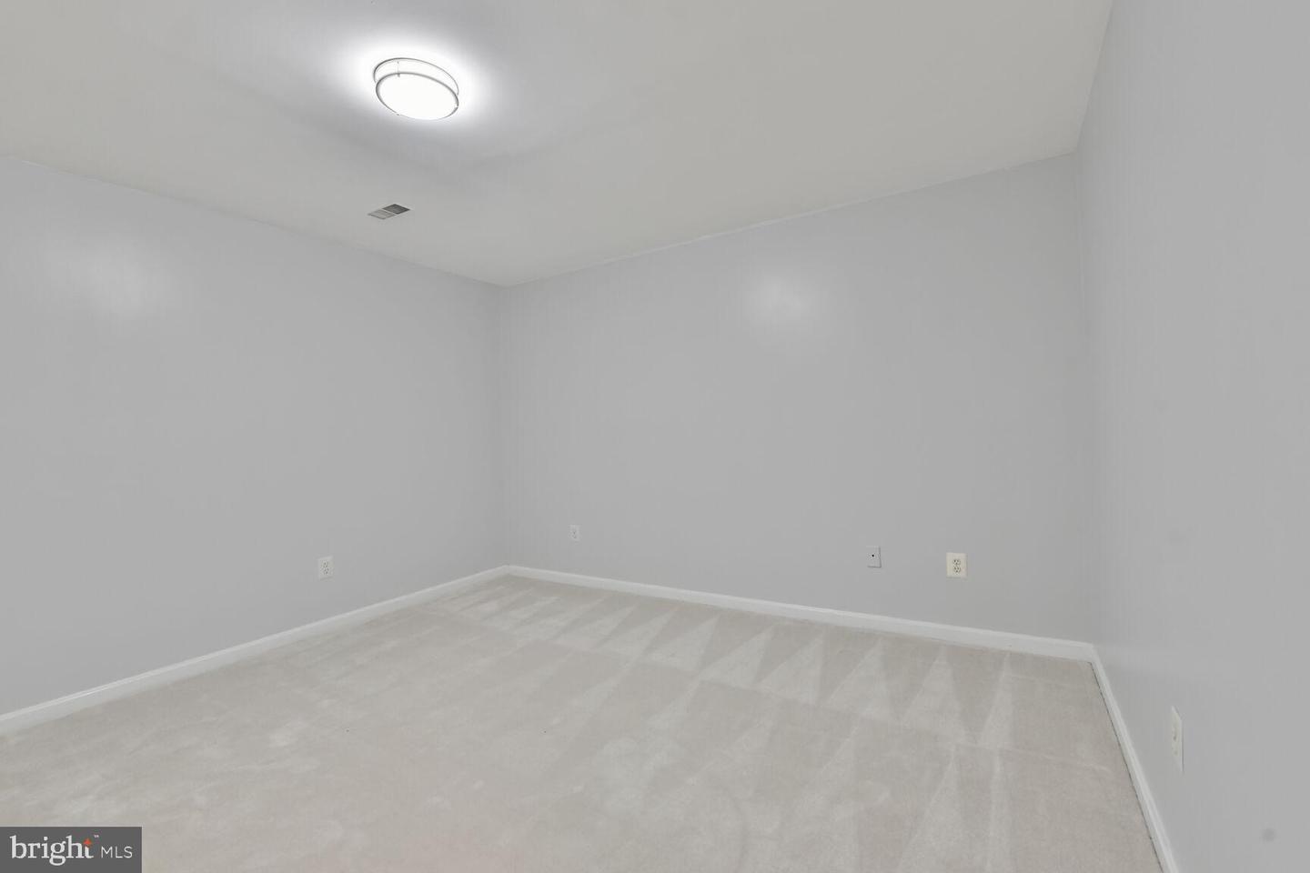 3414 HIDDEN MEADOW DR, FAIRFAX, Virginia 22033, 5 Bedrooms Bedrooms, ,4 BathroomsBathrooms,Residential,For sale,3414 HIDDEN MEADOW DR,VAFX2241774 MLS # VAFX2241774