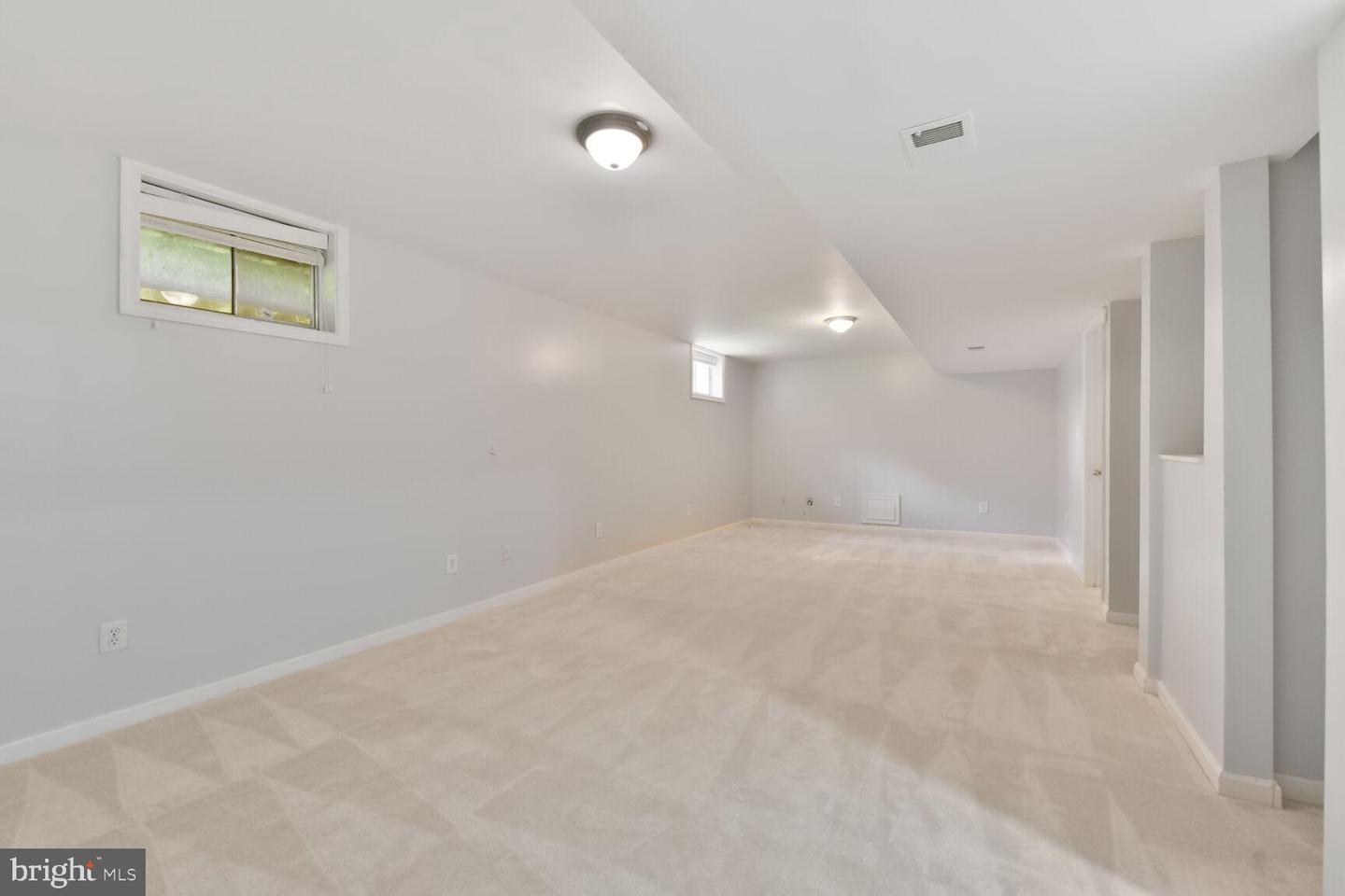 3414 HIDDEN MEADOW DR, FAIRFAX, Virginia 22033, 5 Bedrooms Bedrooms, ,4 BathroomsBathrooms,Residential,For sale,3414 HIDDEN MEADOW DR,VAFX2241774 MLS # VAFX2241774