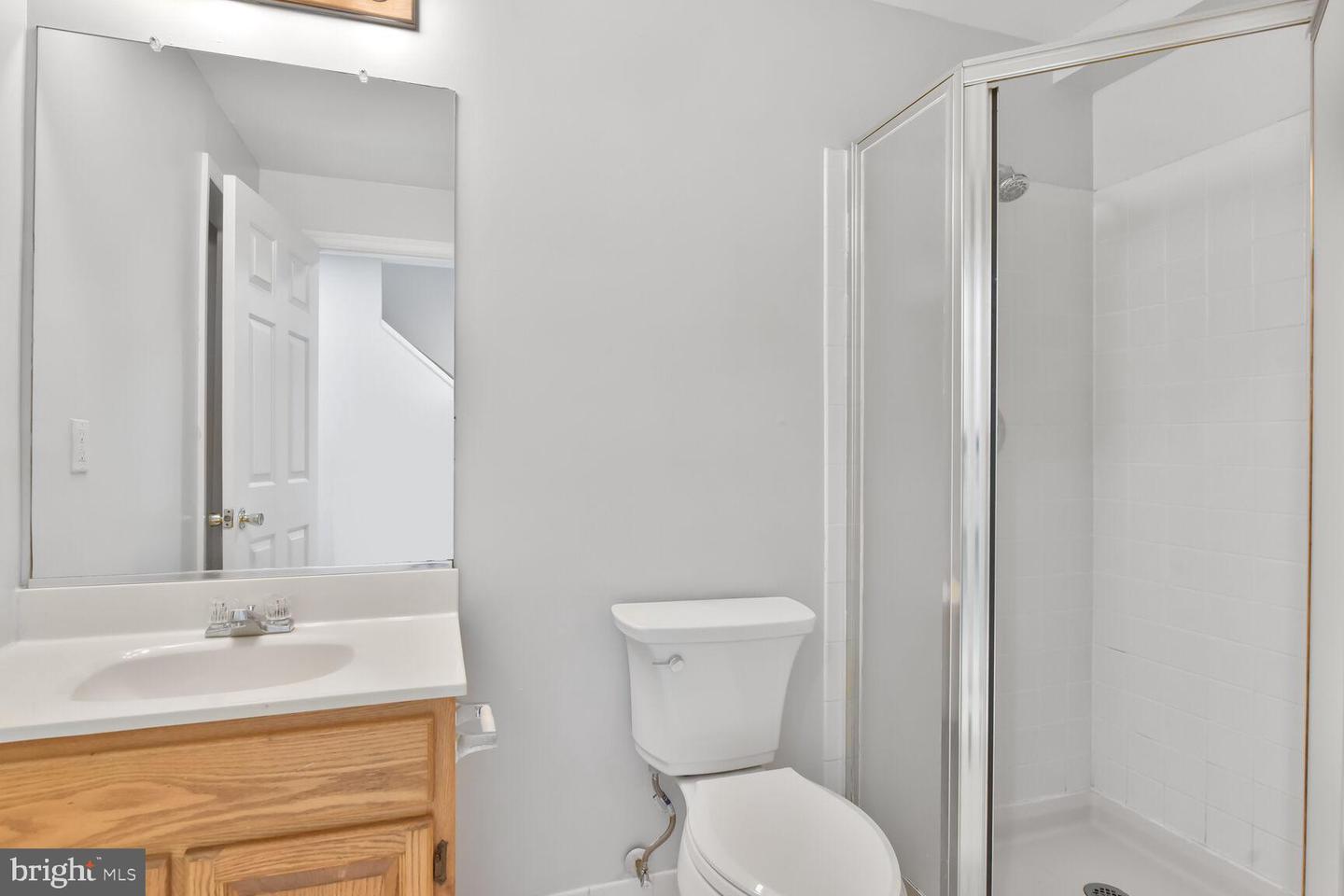 3414 HIDDEN MEADOW DR, FAIRFAX, Virginia 22033, 5 Bedrooms Bedrooms, ,4 BathroomsBathrooms,Residential,For sale,3414 HIDDEN MEADOW DR,VAFX2241774 MLS # VAFX2241774