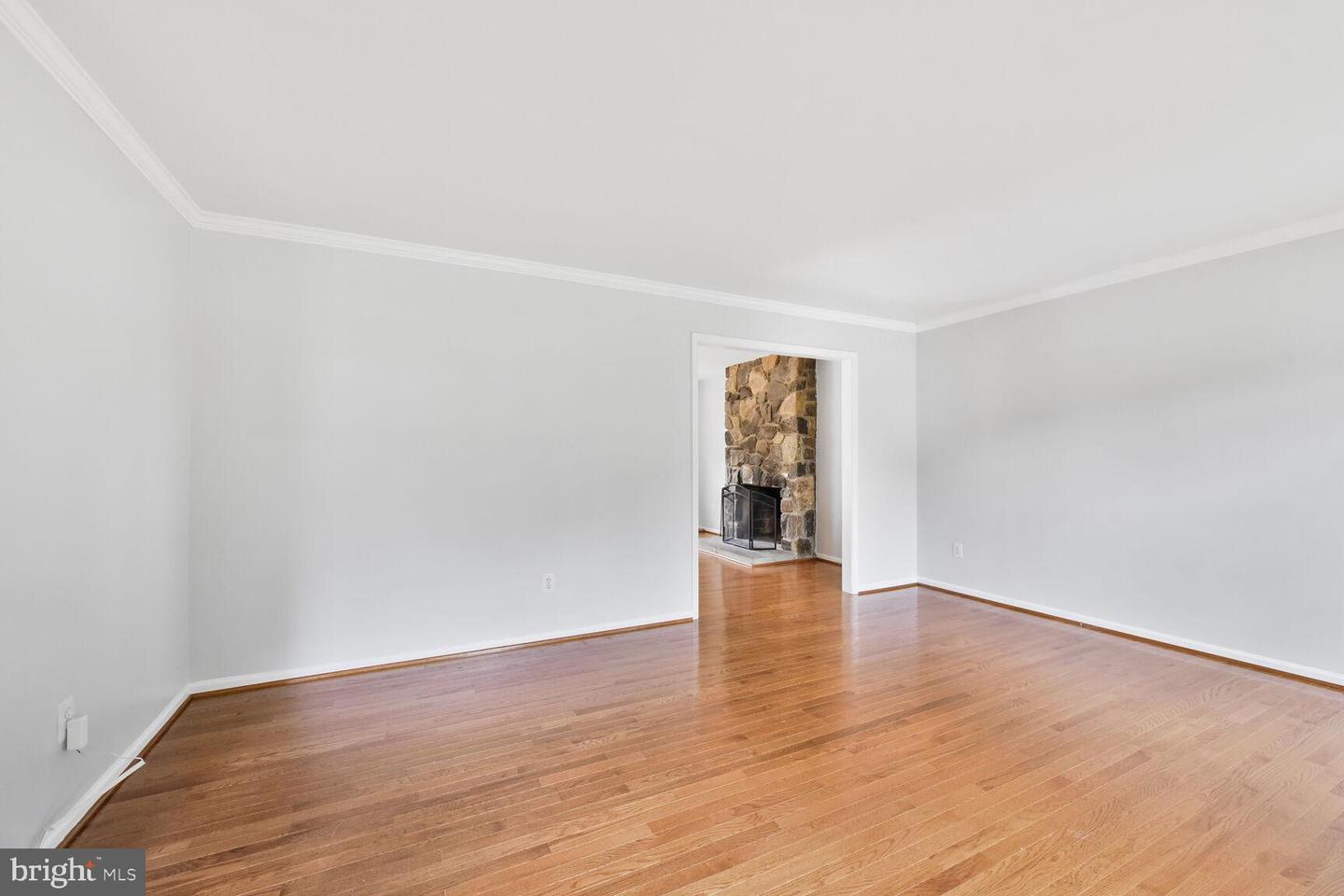 3414 HIDDEN MEADOW DR, FAIRFAX, Virginia 22033, 5 Bedrooms Bedrooms, ,4 BathroomsBathrooms,Residential,For sale,3414 HIDDEN MEADOW DR,VAFX2241774 MLS # VAFX2241774