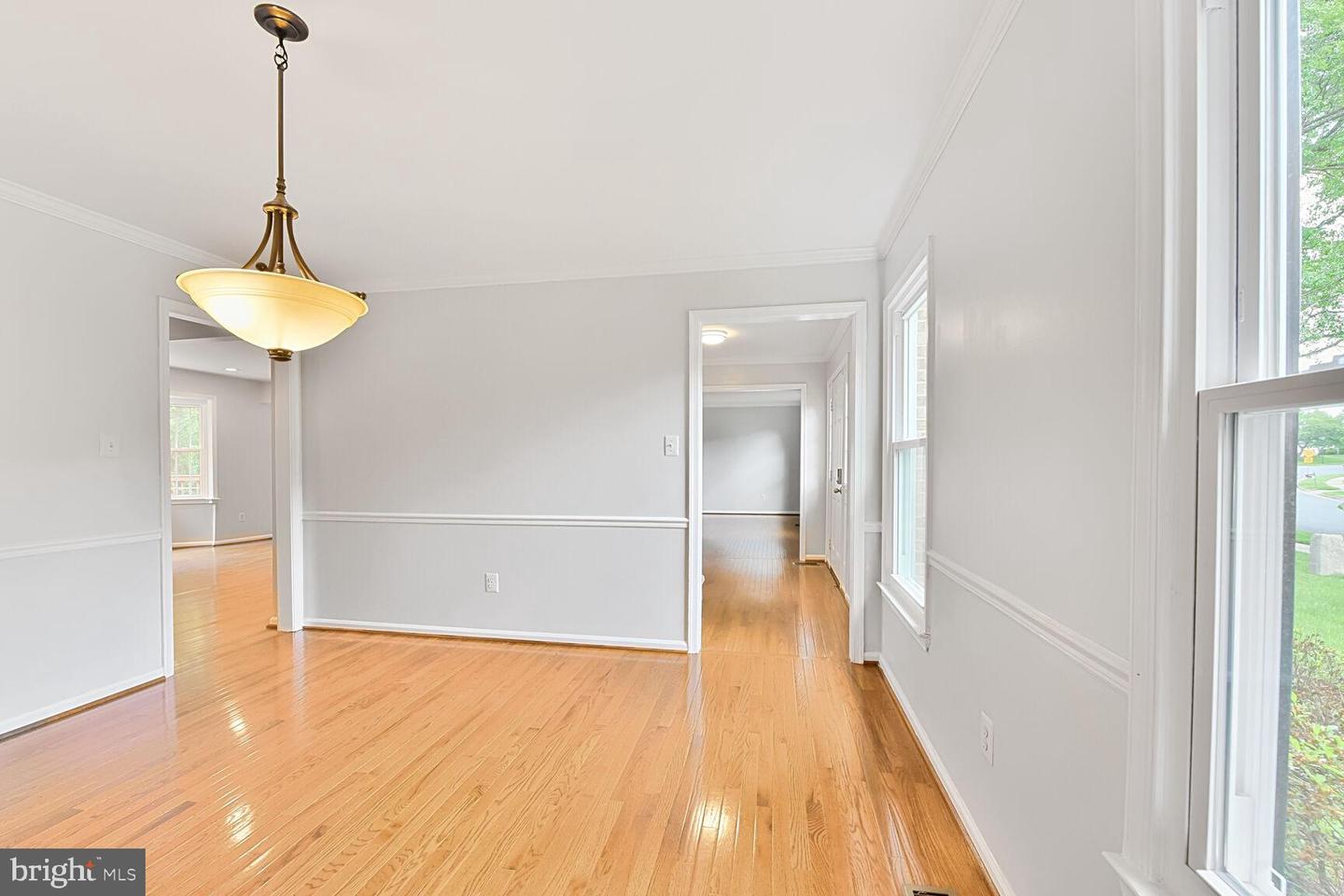 3414 HIDDEN MEADOW DR, FAIRFAX, Virginia 22033, 5 Bedrooms Bedrooms, ,4 BathroomsBathrooms,Residential,For sale,3414 HIDDEN MEADOW DR,VAFX2241774 MLS # VAFX2241774