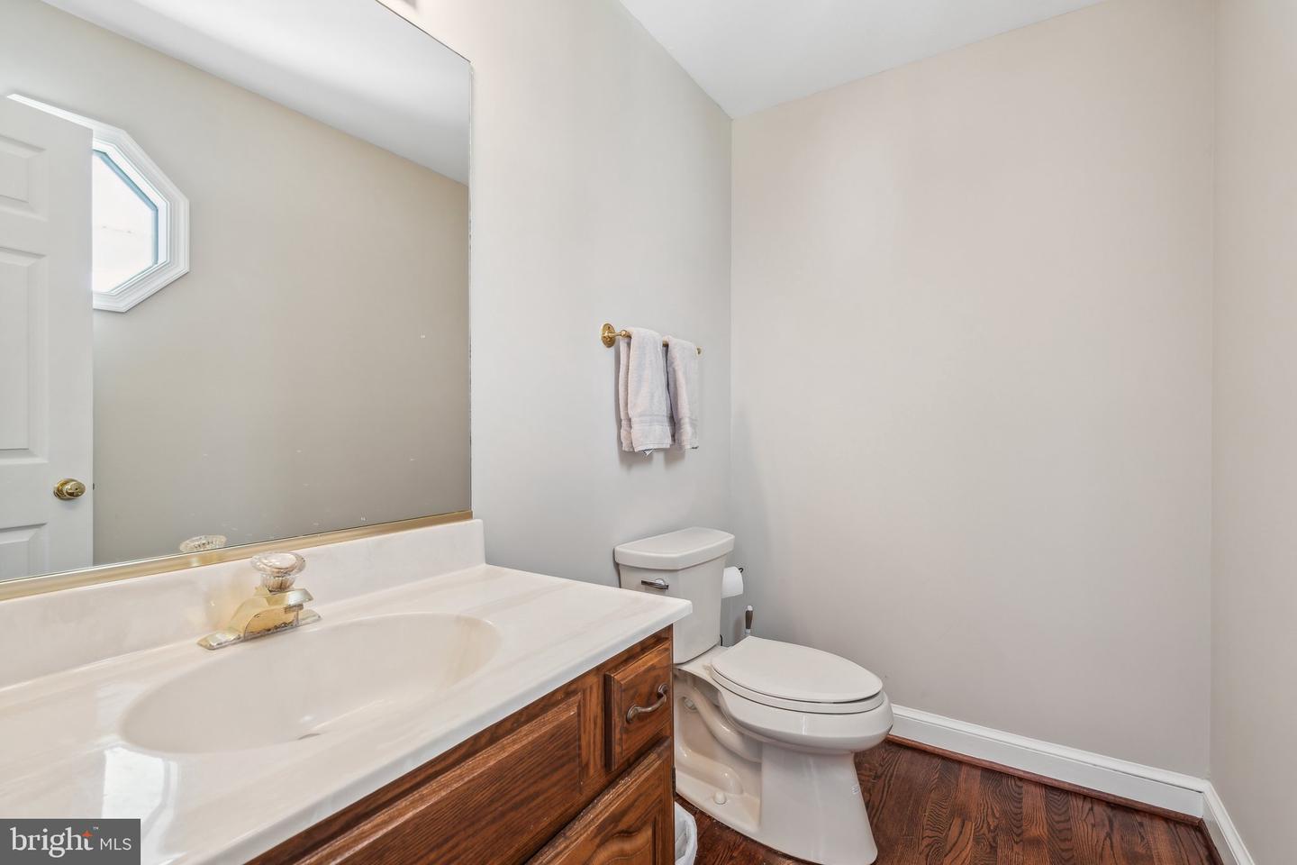 7708 CASTLEBURY CT, WARRENTON, Virginia 20186, 3 Bedrooms Bedrooms, ,2 BathroomsBathrooms,Residential,For sale,7708 CASTLEBURY CT,VAFQ2016668 MLS # VAFQ2016668