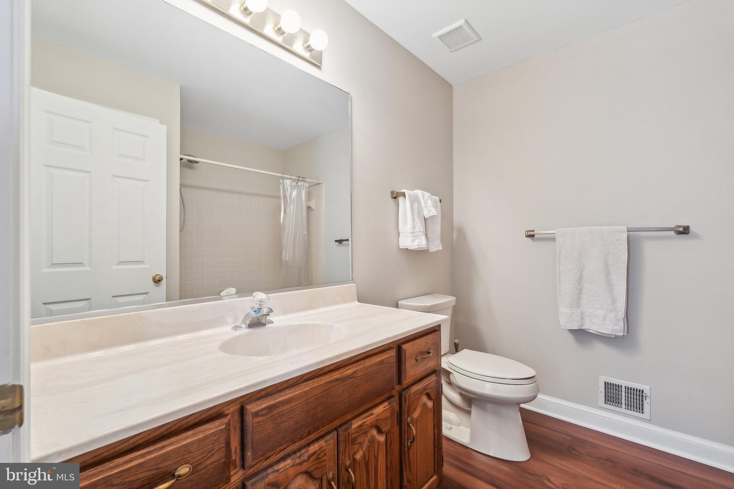 7708 CASTLEBURY CT, WARRENTON, Virginia 20186, 3 Bedrooms Bedrooms, ,2 BathroomsBathrooms,Residential,For sale,7708 CASTLEBURY CT,VAFQ2016668 MLS # VAFQ2016668