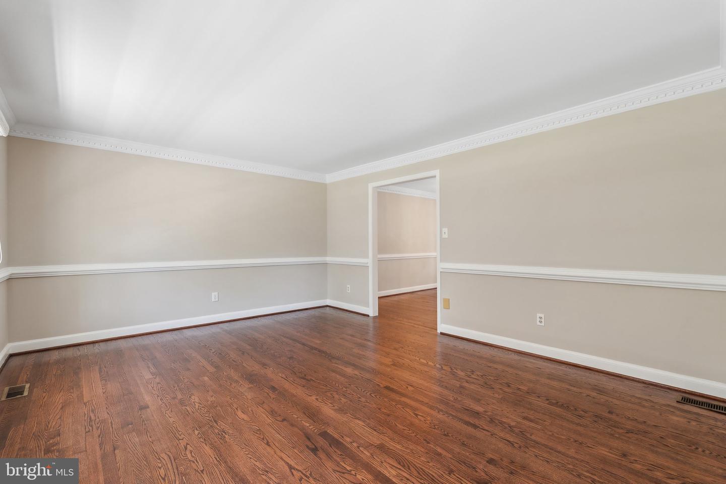 7708 CASTLEBURY CT, WARRENTON, Virginia 20186, 3 Bedrooms Bedrooms, ,2 BathroomsBathrooms,Residential,For sale,7708 CASTLEBURY CT,VAFQ2016668 MLS # VAFQ2016668