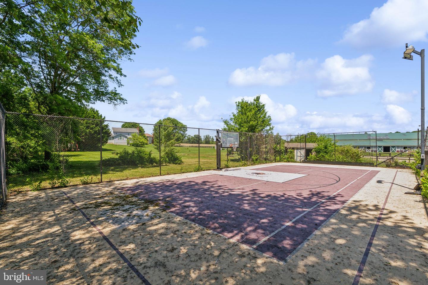 7708 CASTLEBURY CT, WARRENTON, Virginia 20186, 3 Bedrooms Bedrooms, ,2 BathroomsBathrooms,Residential,For sale,7708 CASTLEBURY CT,VAFQ2016668 MLS # VAFQ2016668