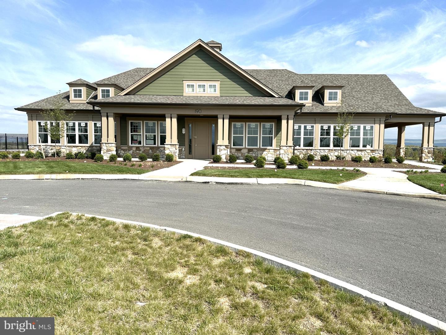 120 BAYHILL TER, LAKE FREDERICK, Virginia 22630, 3 Bedrooms Bedrooms, ,2 BathroomsBathrooms,Residential,For sale,120 BAYHILL TER,VAFV2034244 MLS # VAFV2034244