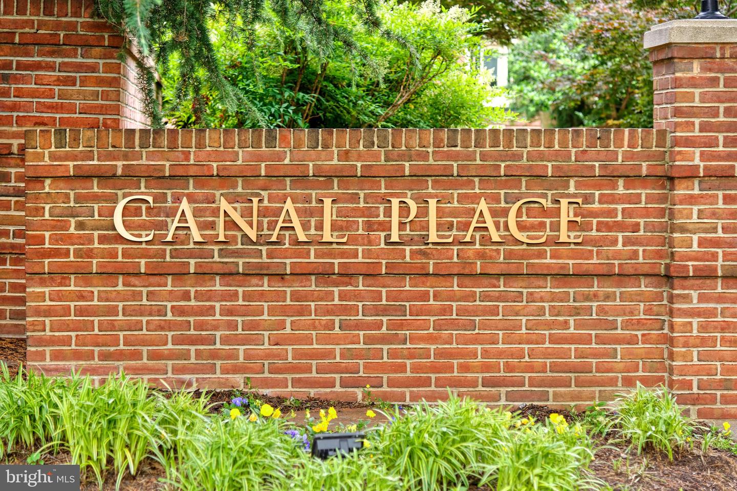 1107 N PITT ST #1B, ALEXANDRIA, Virginia 22314, 1 Bedroom Bedrooms, ,1 BathroomBathrooms,Residential,For sale,1107 N PITT ST #1B,VAAX2045496 MLS # VAAX2045496