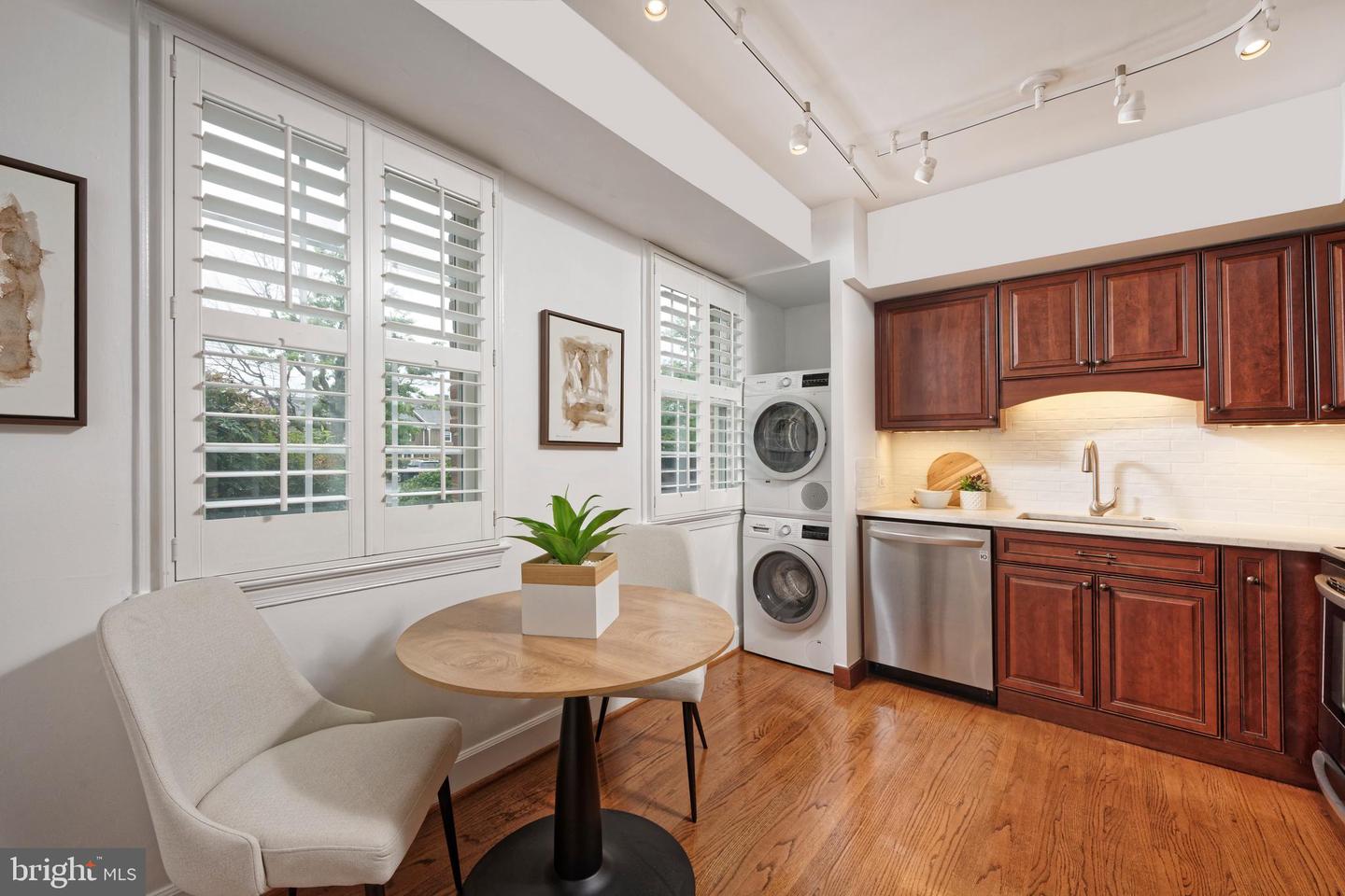 1107 N PITT ST #1B, ALEXANDRIA, Virginia 22314, 1 Bedroom Bedrooms, ,1 BathroomBathrooms,Residential,For sale,1107 N PITT ST #1B,VAAX2045496 MLS # VAAX2045496