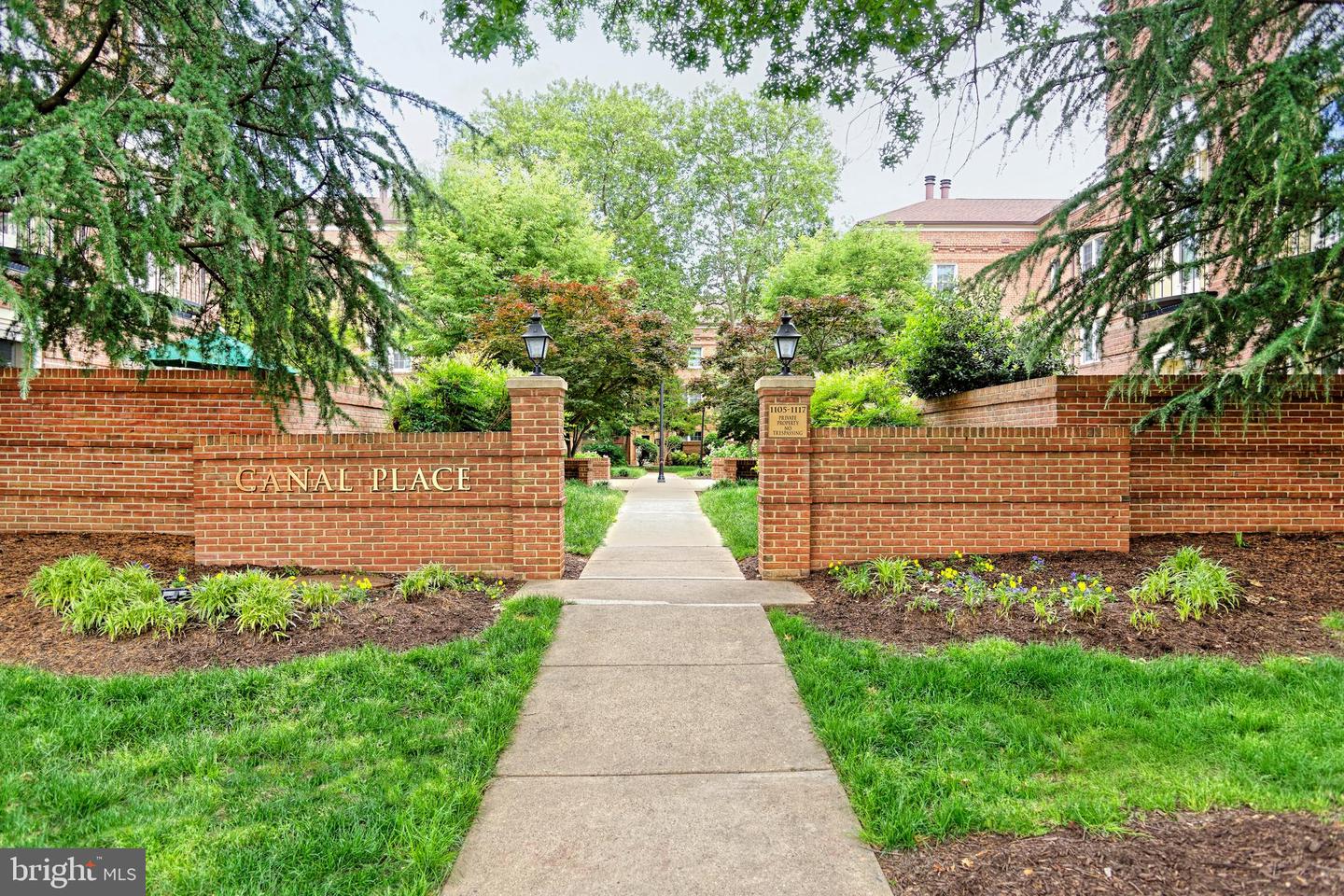 1107 N PITT ST #1B, ALEXANDRIA, Virginia 22314, 1 Bedroom Bedrooms, ,1 BathroomBathrooms,Residential,For sale,1107 N PITT ST #1B,VAAX2045496 MLS # VAAX2045496