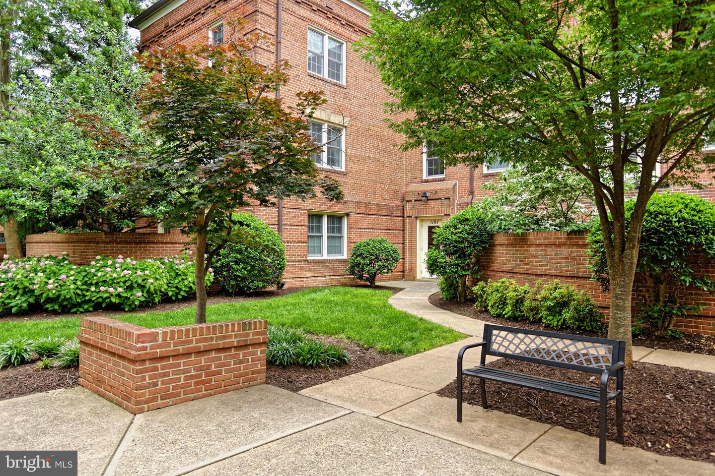 1107 N PITT ST #1B, ALEXANDRIA, Virginia 22314, 1 Bedroom Bedrooms, ,1 BathroomBathrooms,Residential,For sale,1107 N PITT ST #1B,VAAX2045496 MLS # VAAX2045496