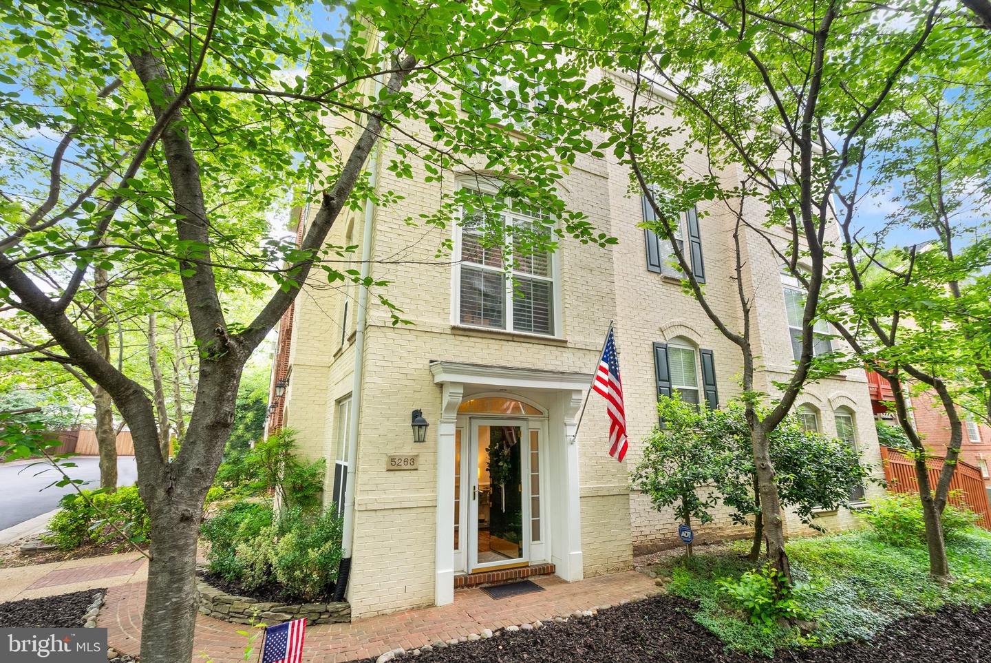 5263 COLONEL JOHNSON LN, ALEXANDRIA, Virginia 22304, 4 Bedrooms Bedrooms, ,3 BathroomsBathrooms,Residential,For sale,5263 COLONEL JOHNSON LN,VAAX2045498 MLS # VAAX2045498