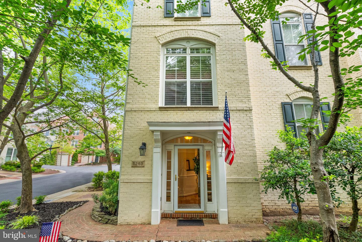 5263 COLONEL JOHNSON LN, ALEXANDRIA, Virginia 22304, 4 Bedrooms Bedrooms, ,3 BathroomsBathrooms,Residential,For sale,5263 COLONEL JOHNSON LN,VAAX2045498 MLS # VAAX2045498