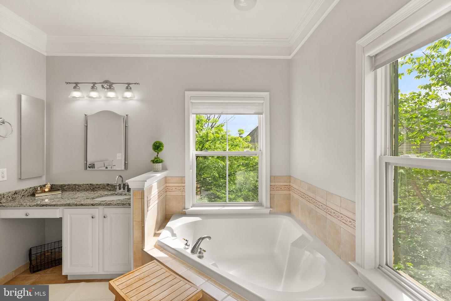 5263 COLONEL JOHNSON LN, ALEXANDRIA, Virginia 22304, 4 Bedrooms Bedrooms, ,3 BathroomsBathrooms,Residential,For sale,5263 COLONEL JOHNSON LN,VAAX2045498 MLS # VAAX2045498