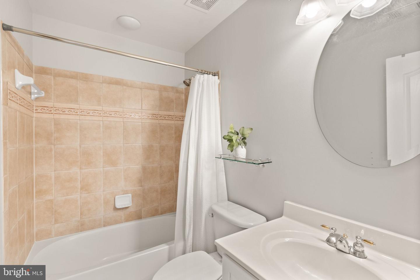 5263 COLONEL JOHNSON LN, ALEXANDRIA, Virginia 22304, 4 Bedrooms Bedrooms, ,3 BathroomsBathrooms,Residential,For sale,5263 COLONEL JOHNSON LN,VAAX2045498 MLS # VAAX2045498
