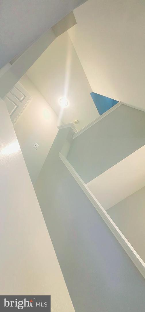 6501 LEGENDGATE PL, BURKE, Virginia 22015, 4 Bedrooms Bedrooms, ,3 BathroomsBathrooms,Residential,For sale,6501 LEGENDGATE PL,VAFX2241946 MLS # VAFX2241946