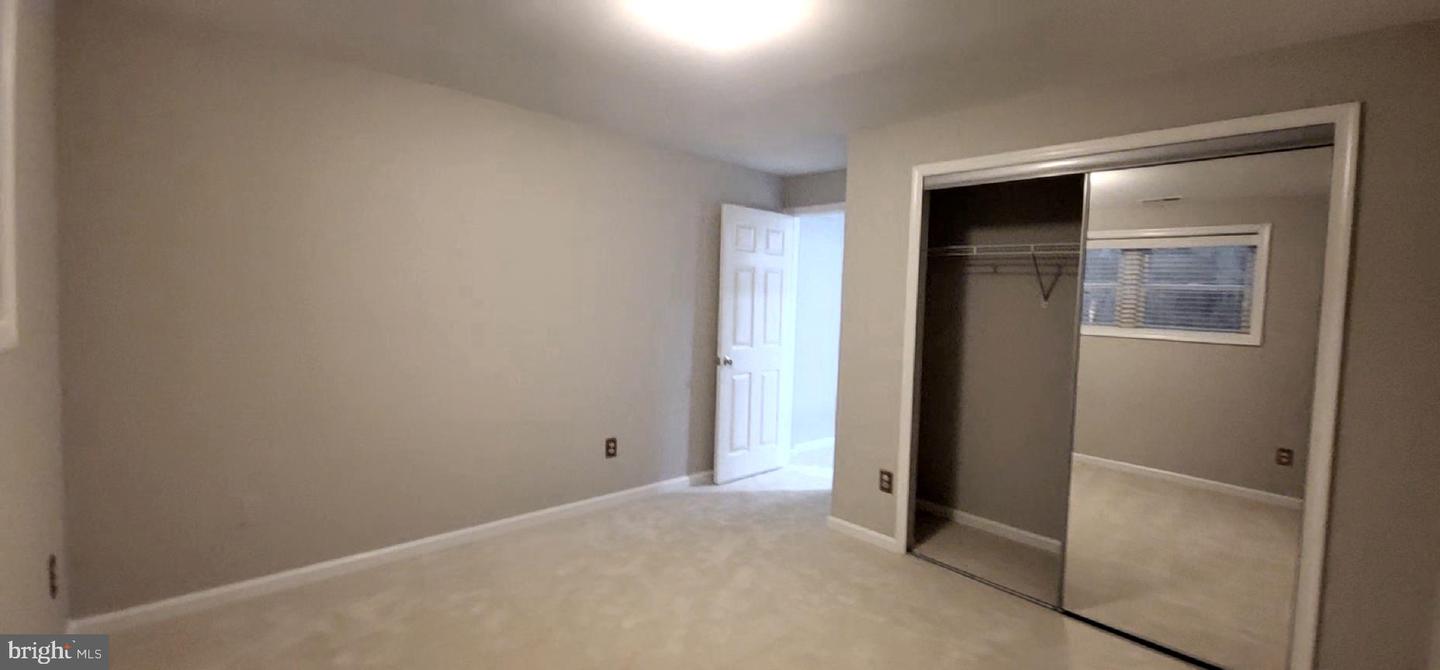 6501 LEGENDGATE PL, BURKE, Virginia 22015, 4 Bedrooms Bedrooms, ,3 BathroomsBathrooms,Residential,For sale,6501 LEGENDGATE PL,VAFX2241946 MLS # VAFX2241946