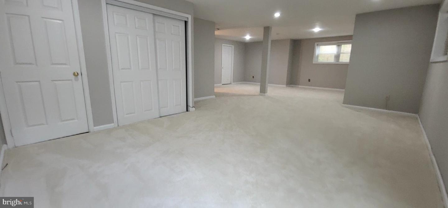 6501 LEGENDGATE PL, BURKE, Virginia 22015, 4 Bedrooms Bedrooms, ,3 BathroomsBathrooms,Residential,For sale,6501 LEGENDGATE PL,VAFX2241946 MLS # VAFX2241946