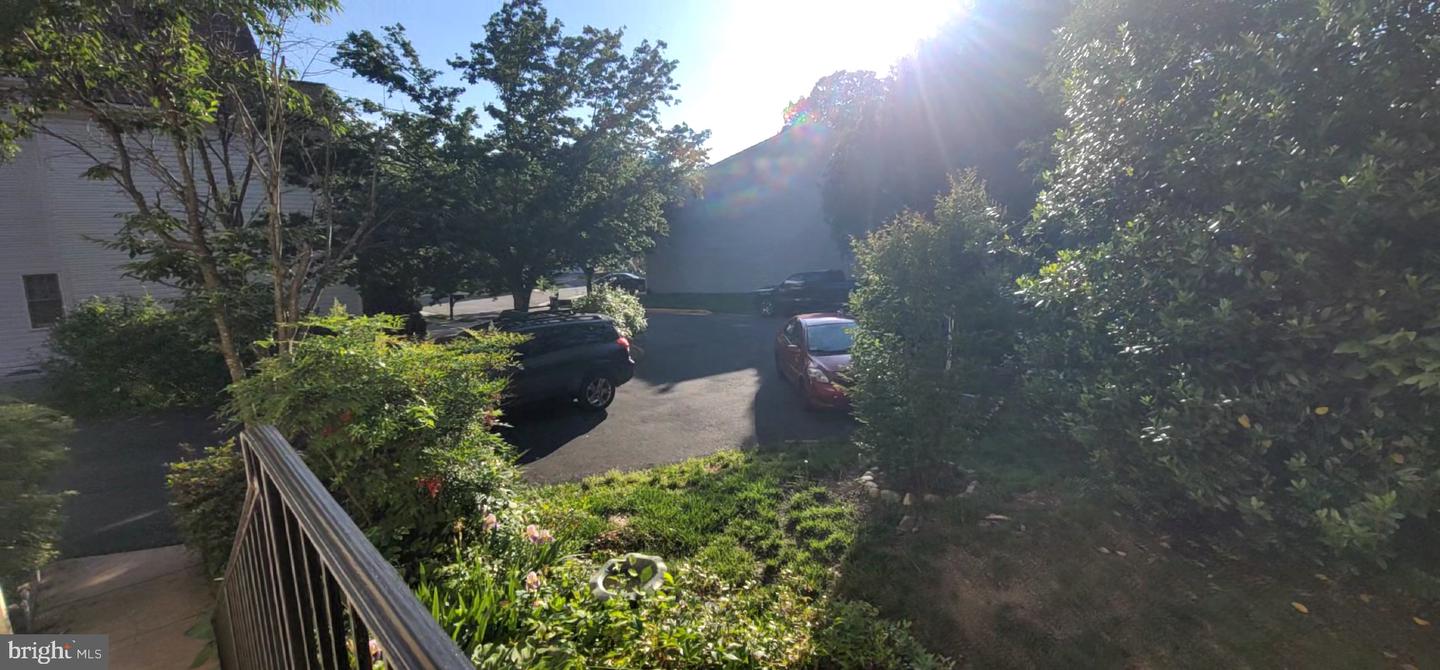 6501 LEGENDGATE PL, BURKE, Virginia 22015, 4 Bedrooms Bedrooms, ,3 BathroomsBathrooms,Residential,For sale,6501 LEGENDGATE PL,VAFX2241946 MLS # VAFX2241946