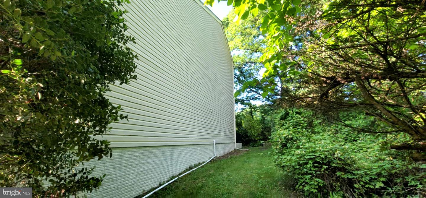 6501 LEGENDGATE PL, BURKE, Virginia 22015, 4 Bedrooms Bedrooms, ,3 BathroomsBathrooms,Residential,For sale,6501 LEGENDGATE PL,VAFX2241946 MLS # VAFX2241946